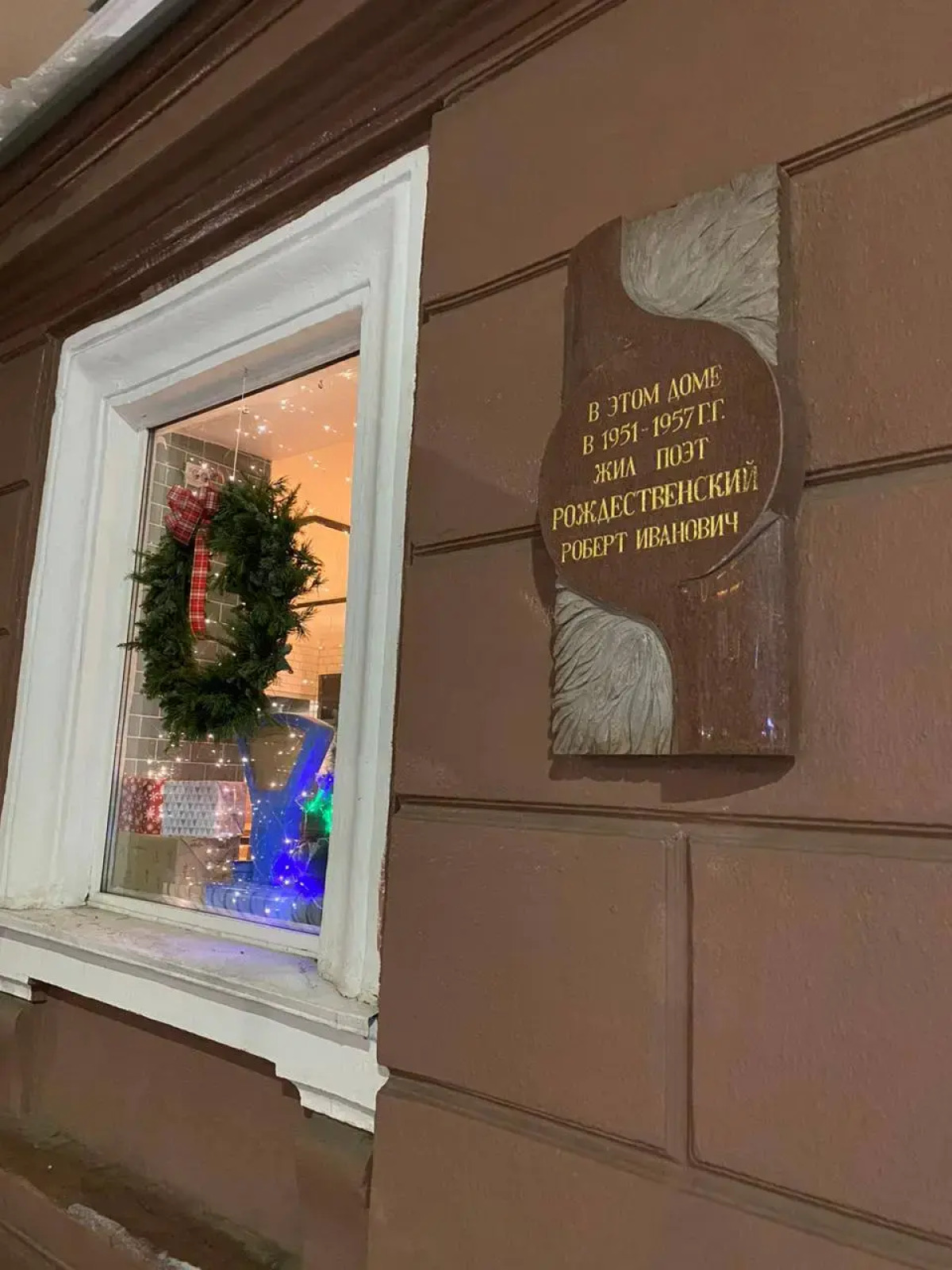 Апартаменты трехкомнатные рядом с набережной