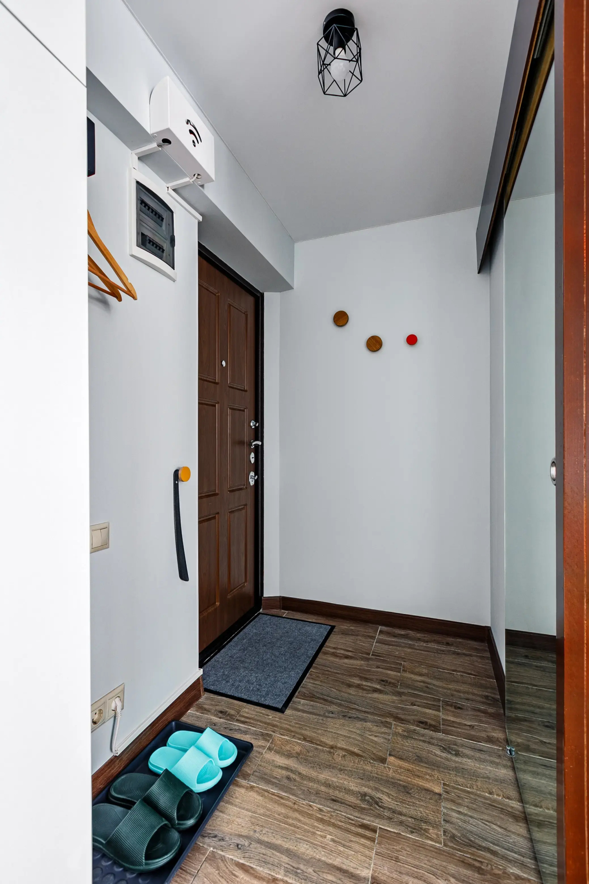 Апартаменты Butyrsky Cozy with Terrace, Parking and King-size Bed