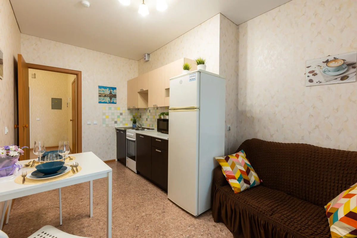 Апартаменты Сутки Уфа на Энтузиастов 11-241