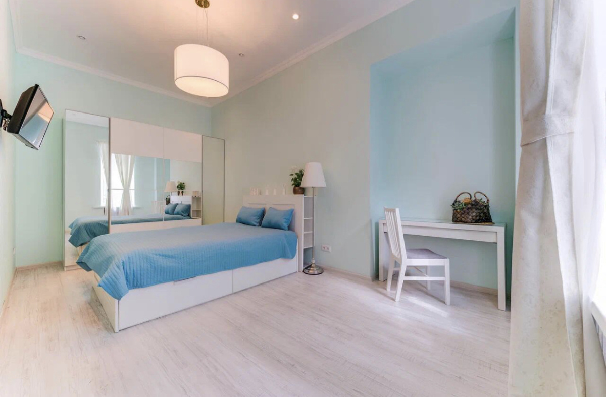 Апартаменты SweetHome на Мойке 44
