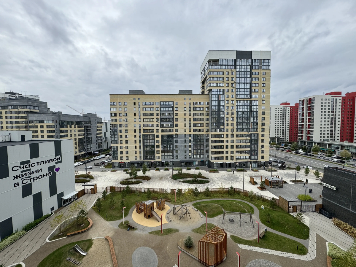 Квартира Уютная квартира с большой детской площадкой в самом сердце Тюмени