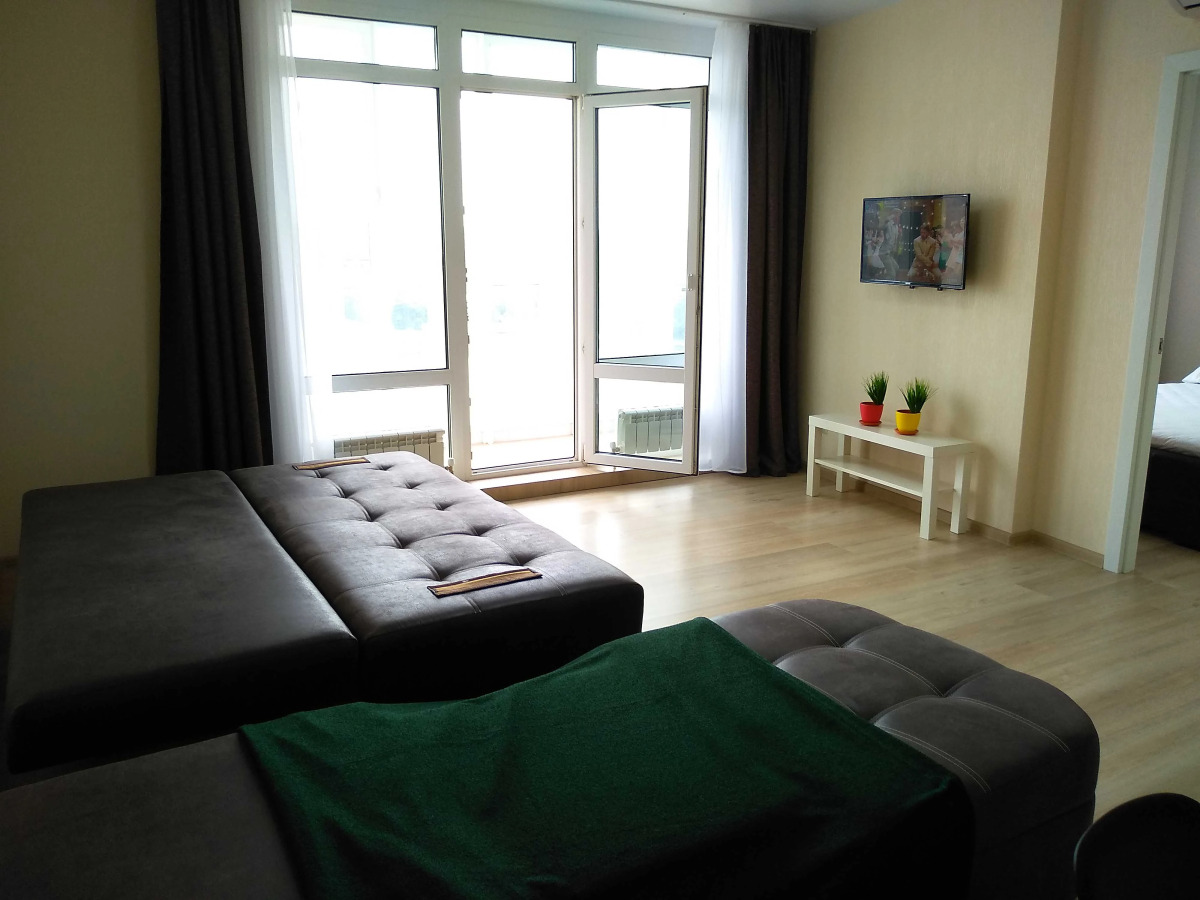 Квартира 2-комнатная в Лайнере с видом на залив