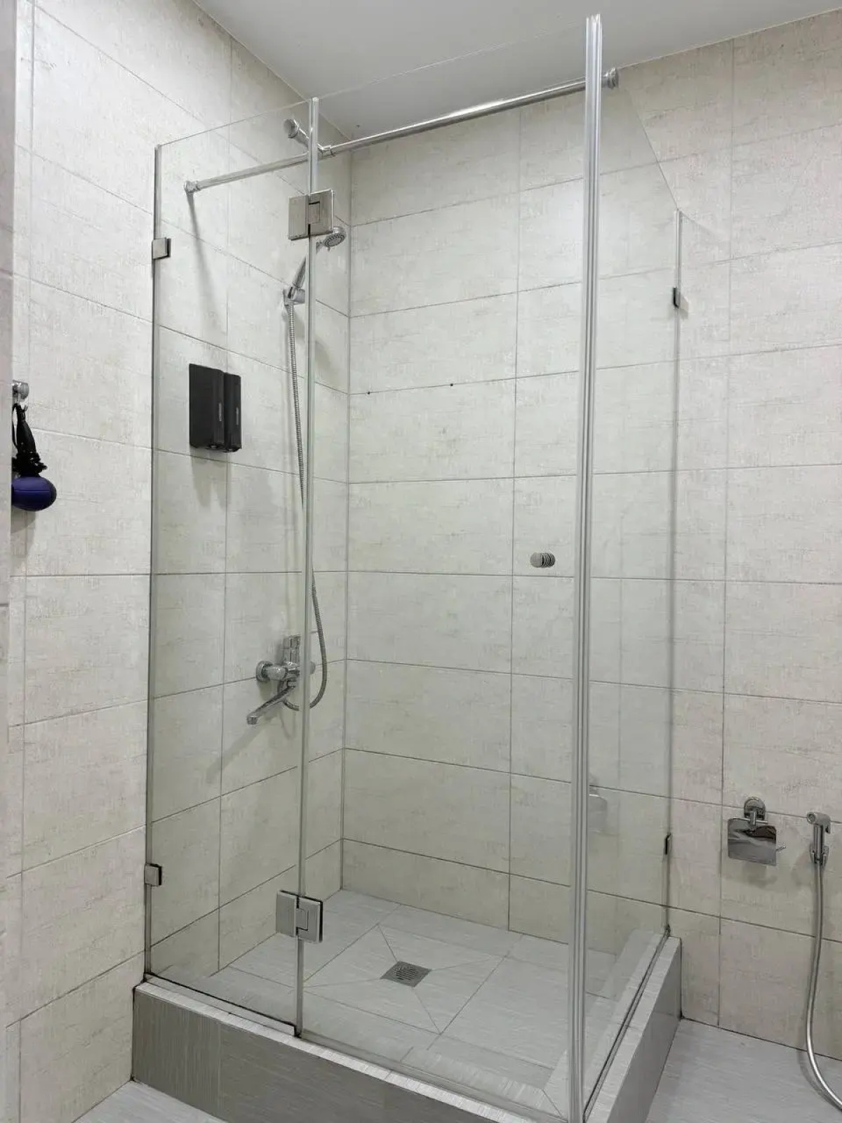 Квартира Комфортная Студия возле Моря на цокольном этаже