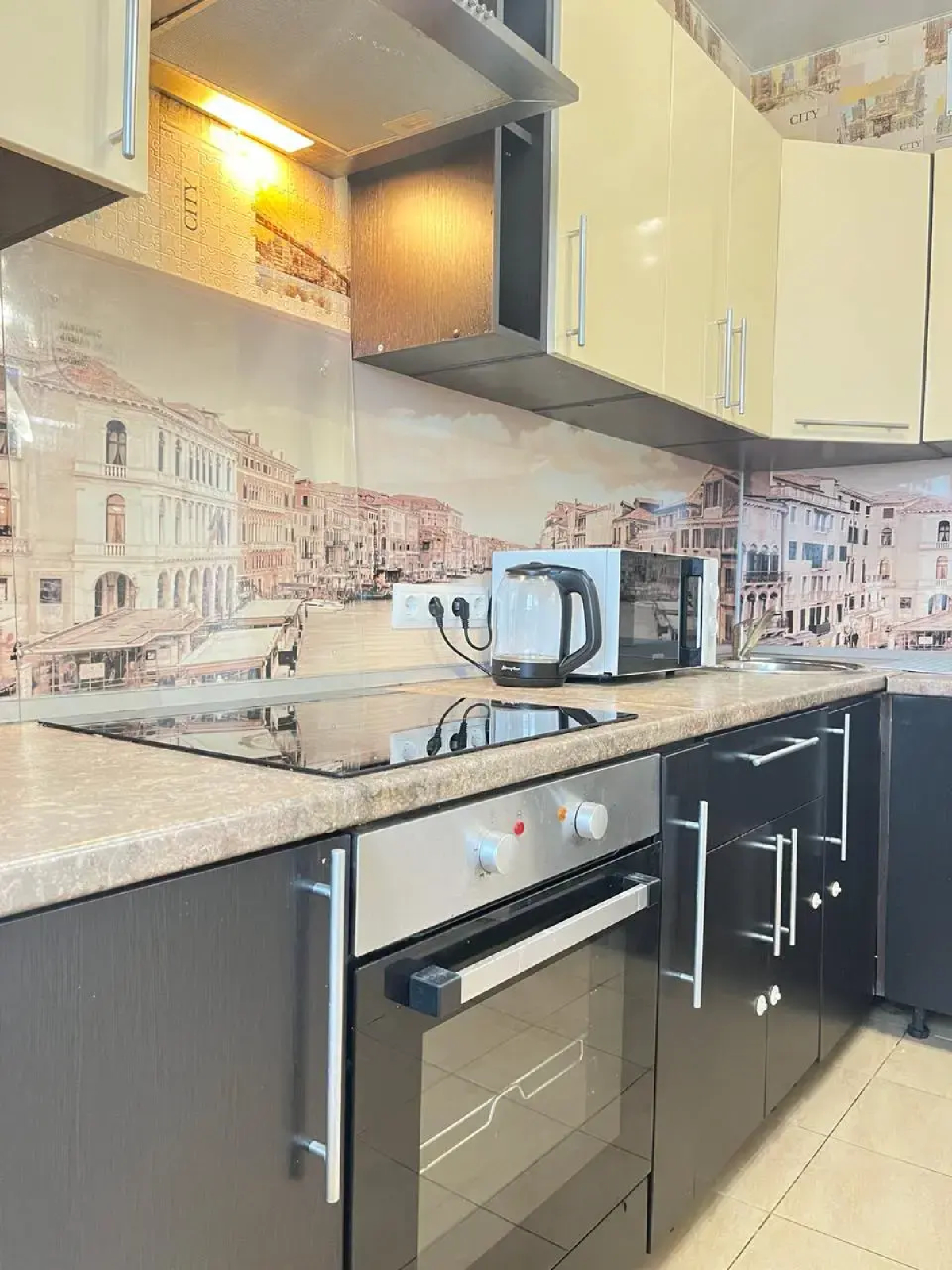 Апартаменты Уютные 3-комнатные на Июльских Днях 1к1