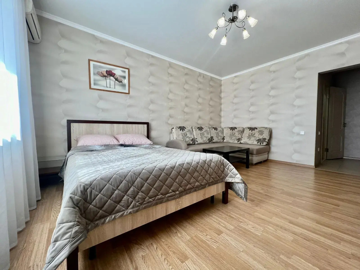 Квартира  у Ривьеры Сибгата Хакима 37