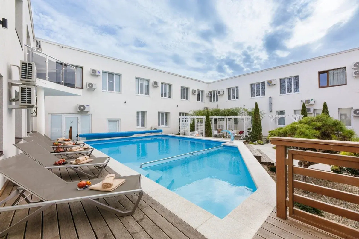 Курортный отель Эделон