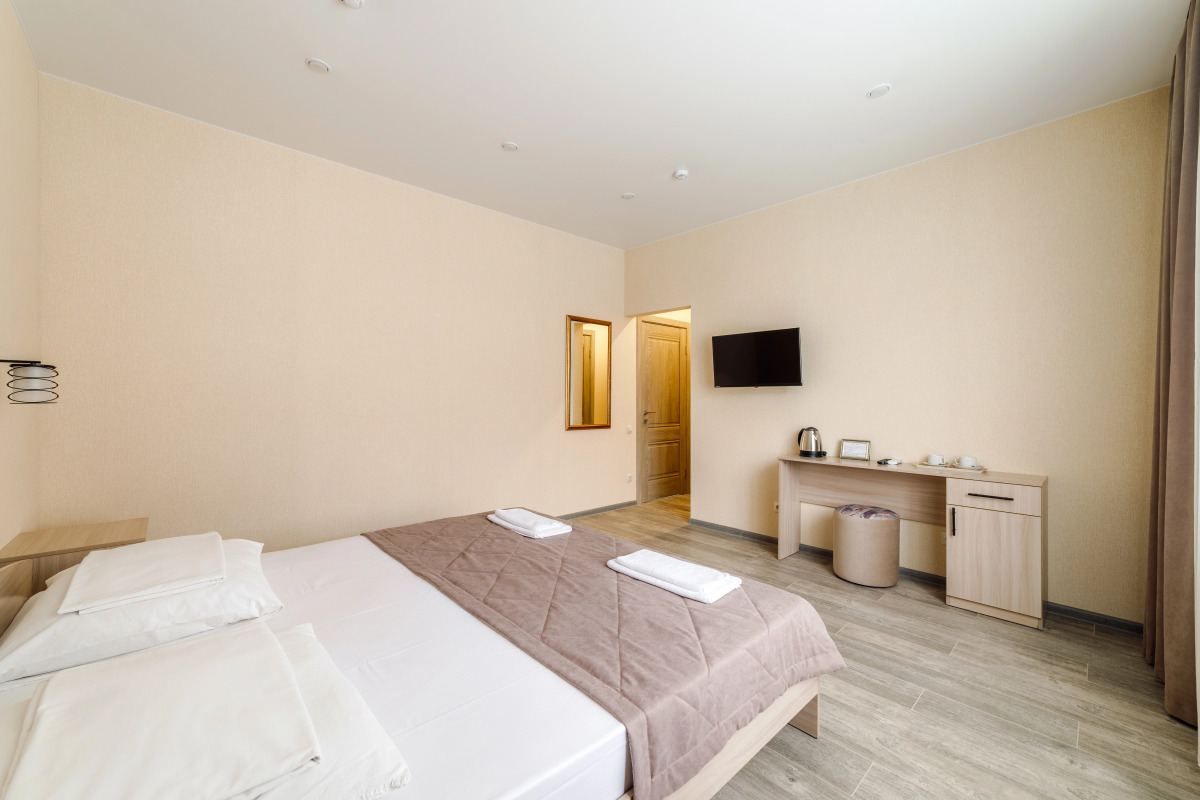 Отель Платон