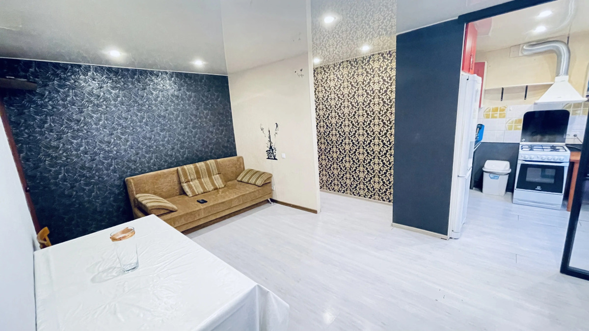 Апартаменты на Комарова 17/2