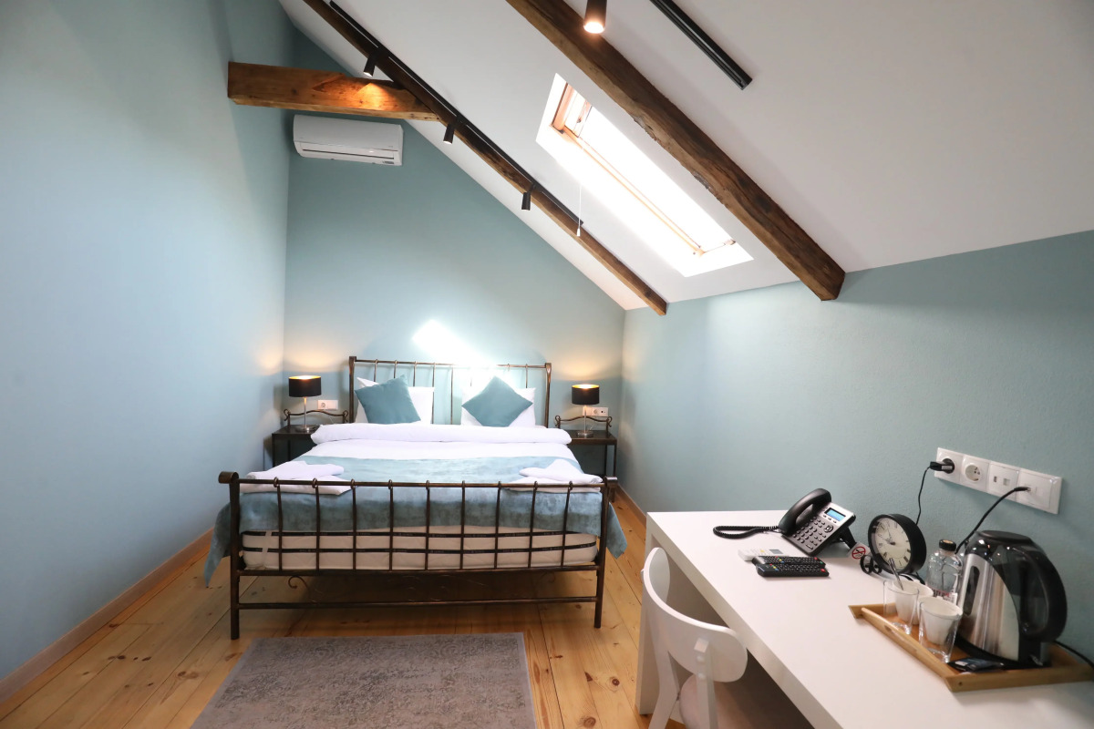 Отель История Тбилиси