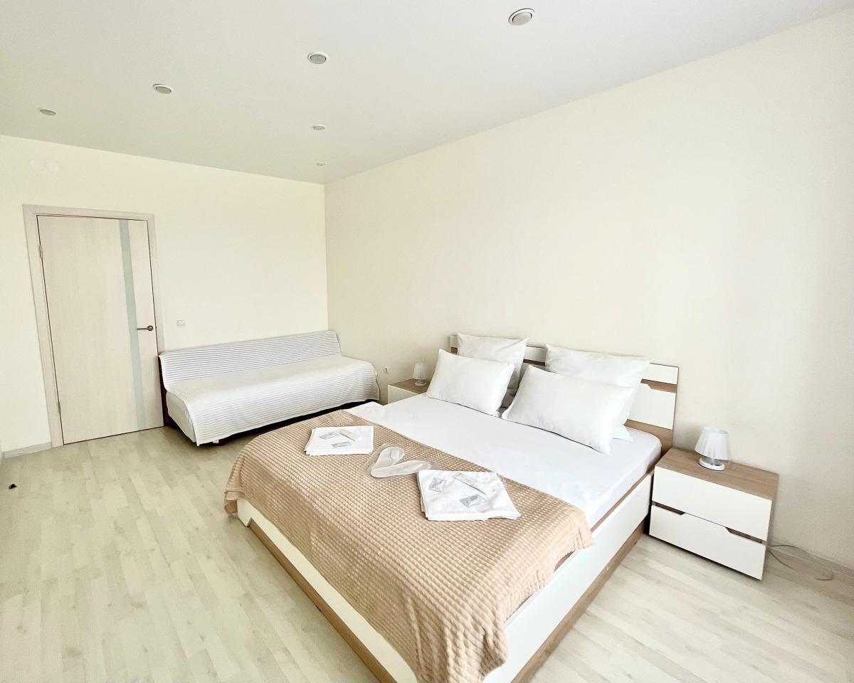 Апартаменты Светлые на Фомушина с Видом на Парк