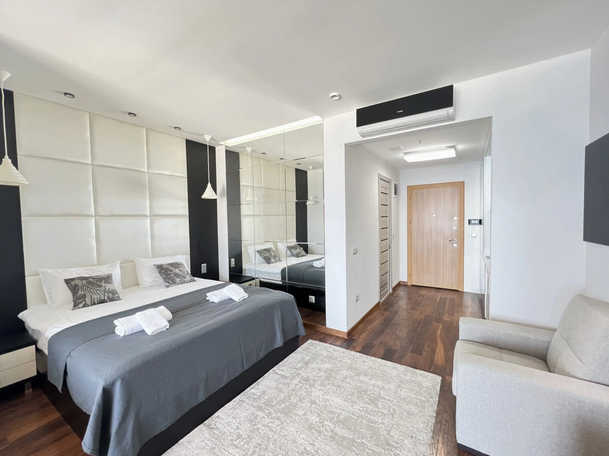 Апарт-отель на берегу моря, Porta Batumi Tower