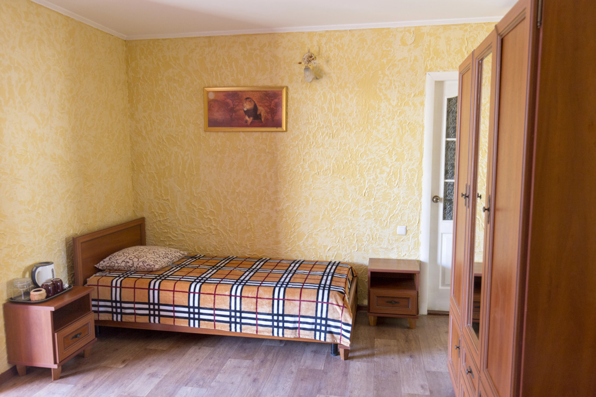 U Yudzhina Guest House