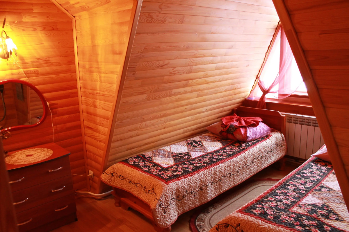 Гостевой Дом  У Звонницы монастыря с баней