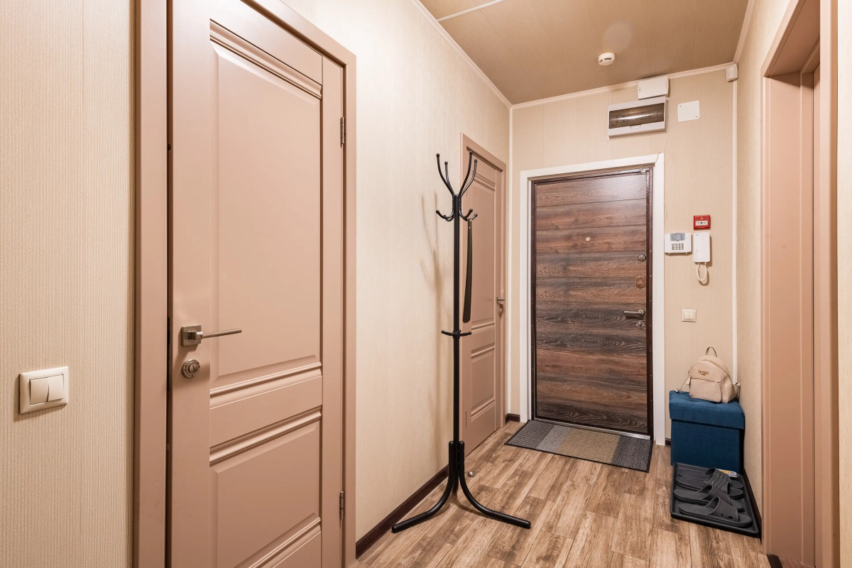 Квартира Просторная Natali на Метро Аннино