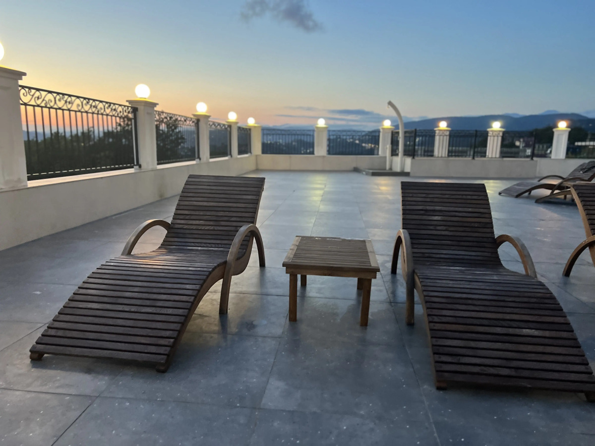 Апартаменты ЖК Меркато с Бассейном