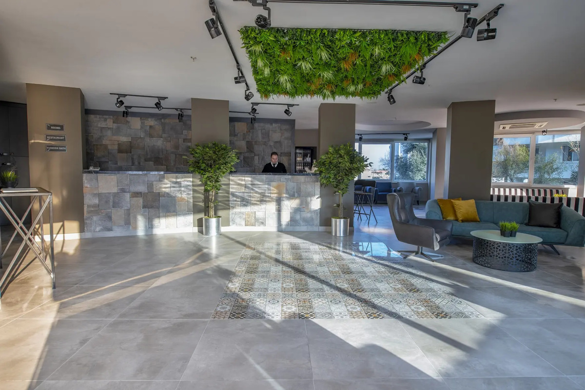 Отель Tourist Antalya