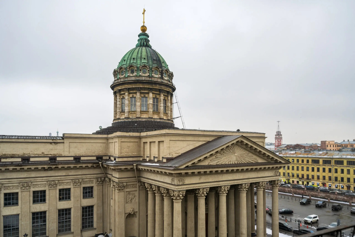 Апартаменты с видом на Казанский собор