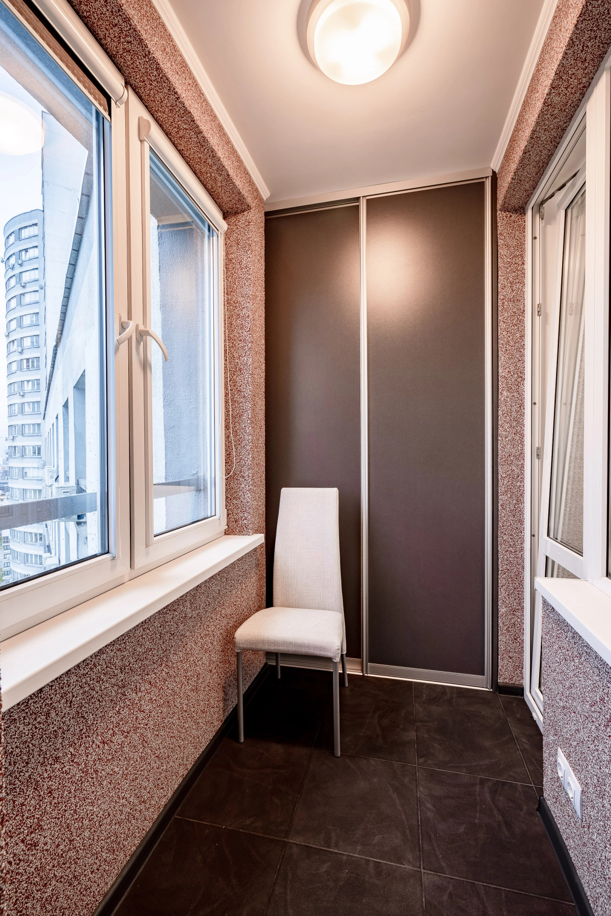 Апартаменты с балконом на Скрыганова