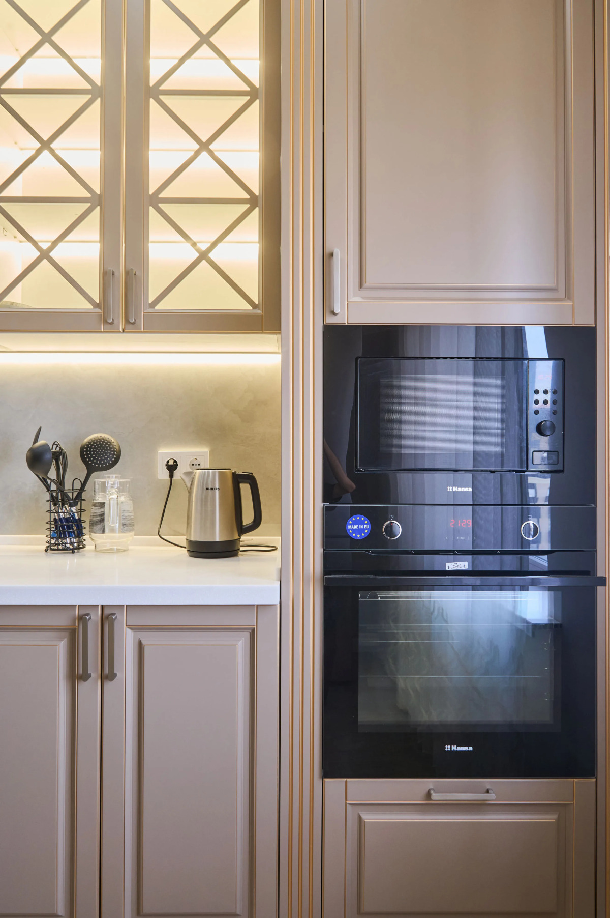 Апартаменты Алма-Ата Пять апартов Business-class рядом ТРЦ MEGA Лучшая локация