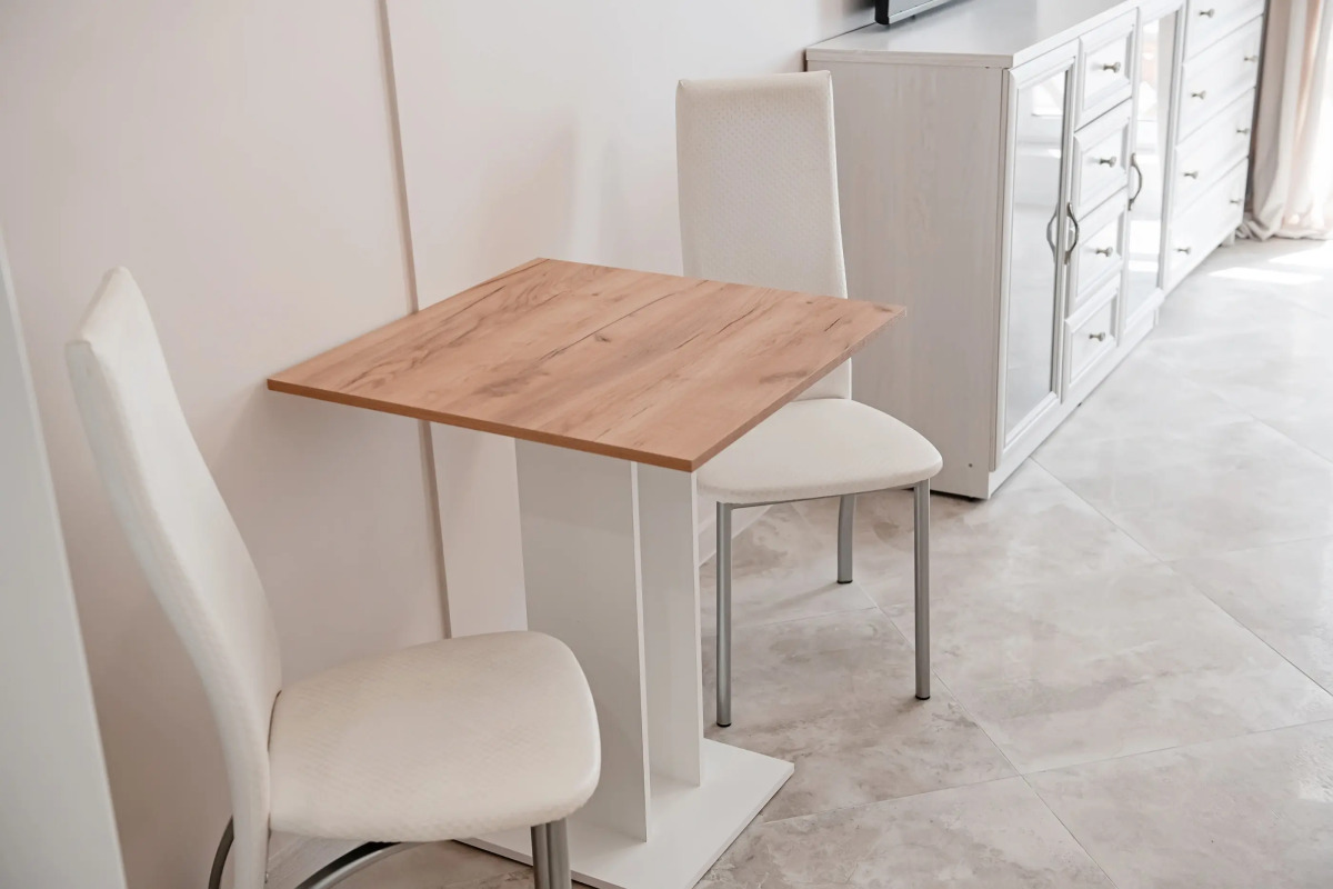 Апартаменты Студия у Станции Метро Грушевка