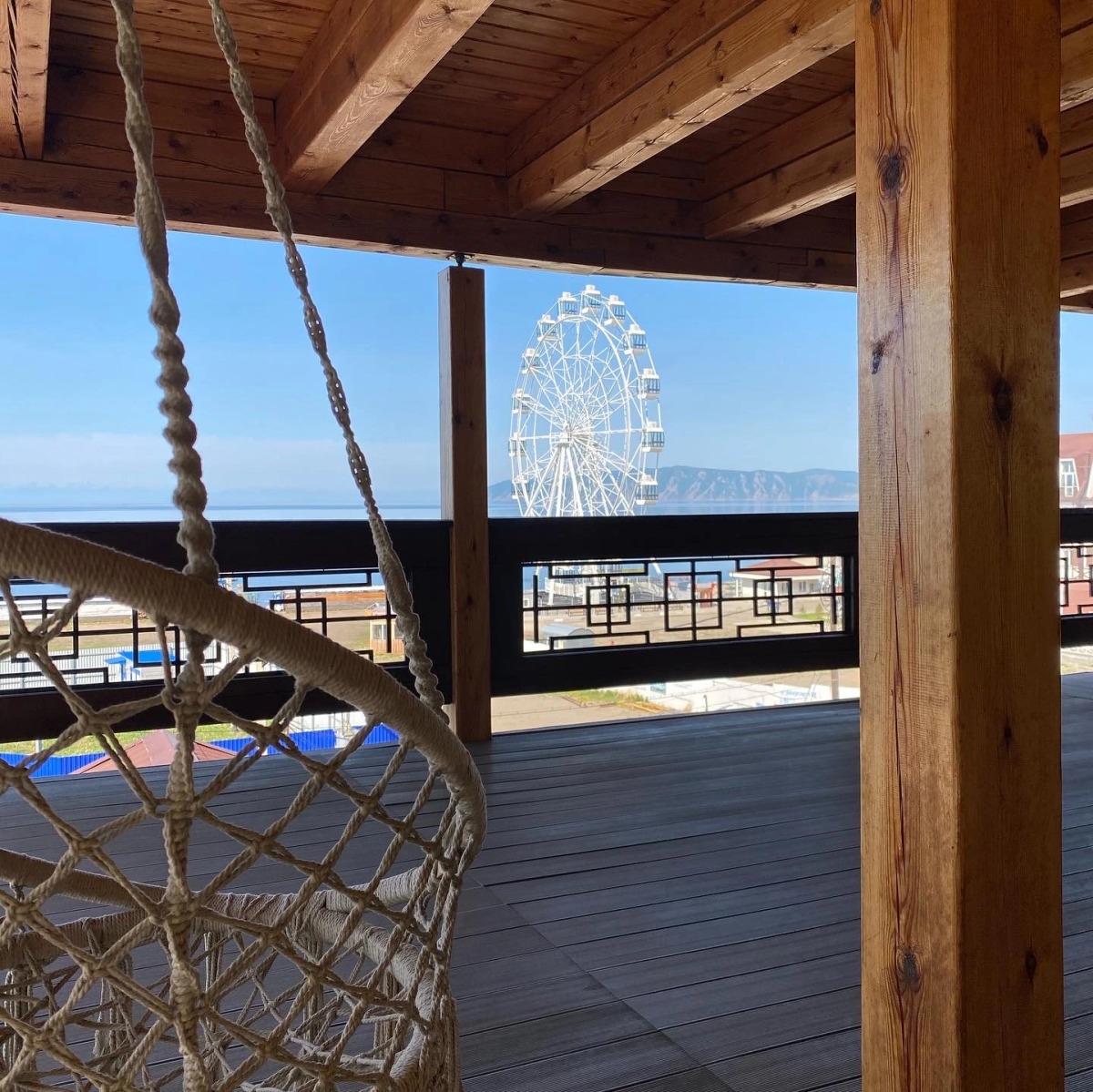 Гостевой дом около колеса обозрения