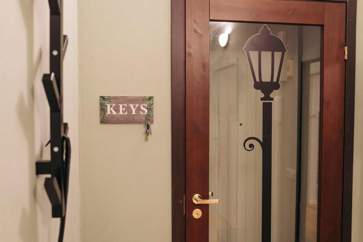 Апартаменты двухкомнатные Live in Karelia в центре у набережной Ленина 3