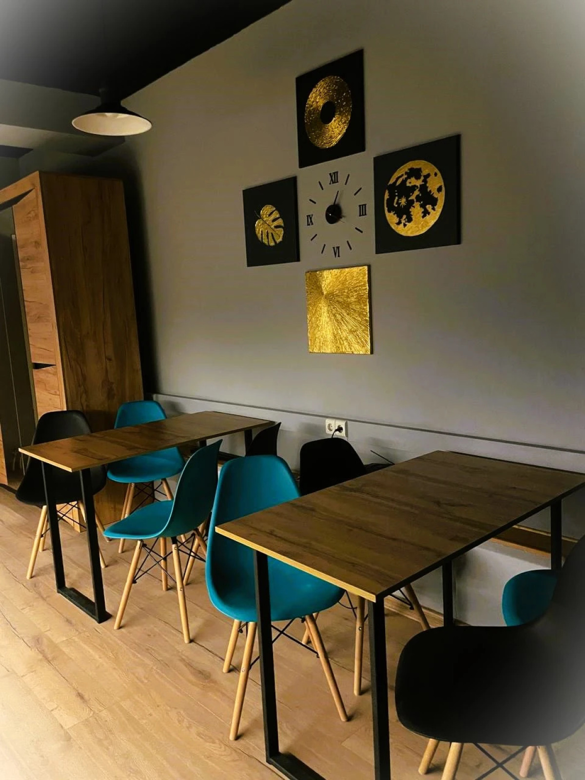 Хостел Moon Sky 24/7