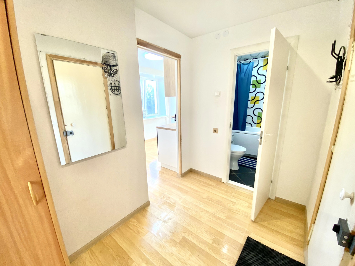 Квартира Просторная квартира близь центра и набережной Закат на озере