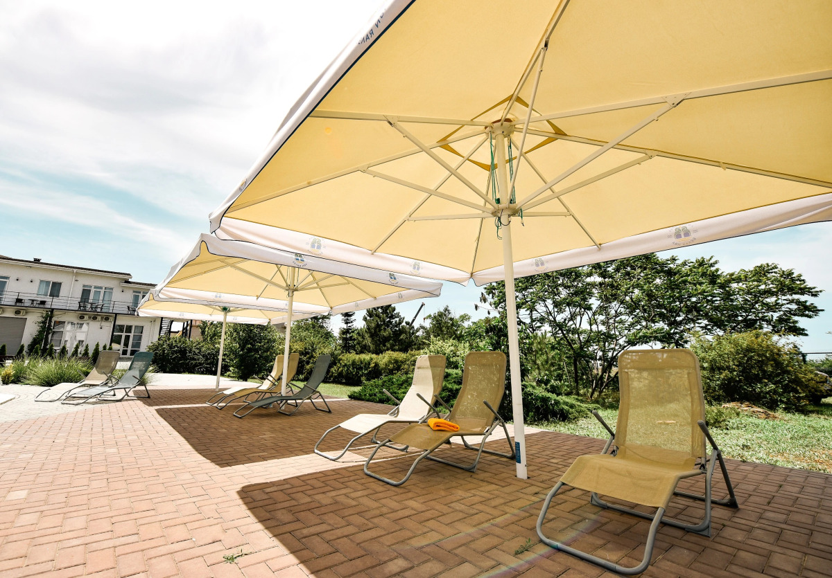 Отель Белая Ива