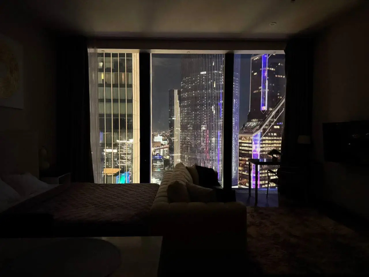 Апартаменты Sky City Moscow LUX Студия с большим окном с видом на все башни и город!