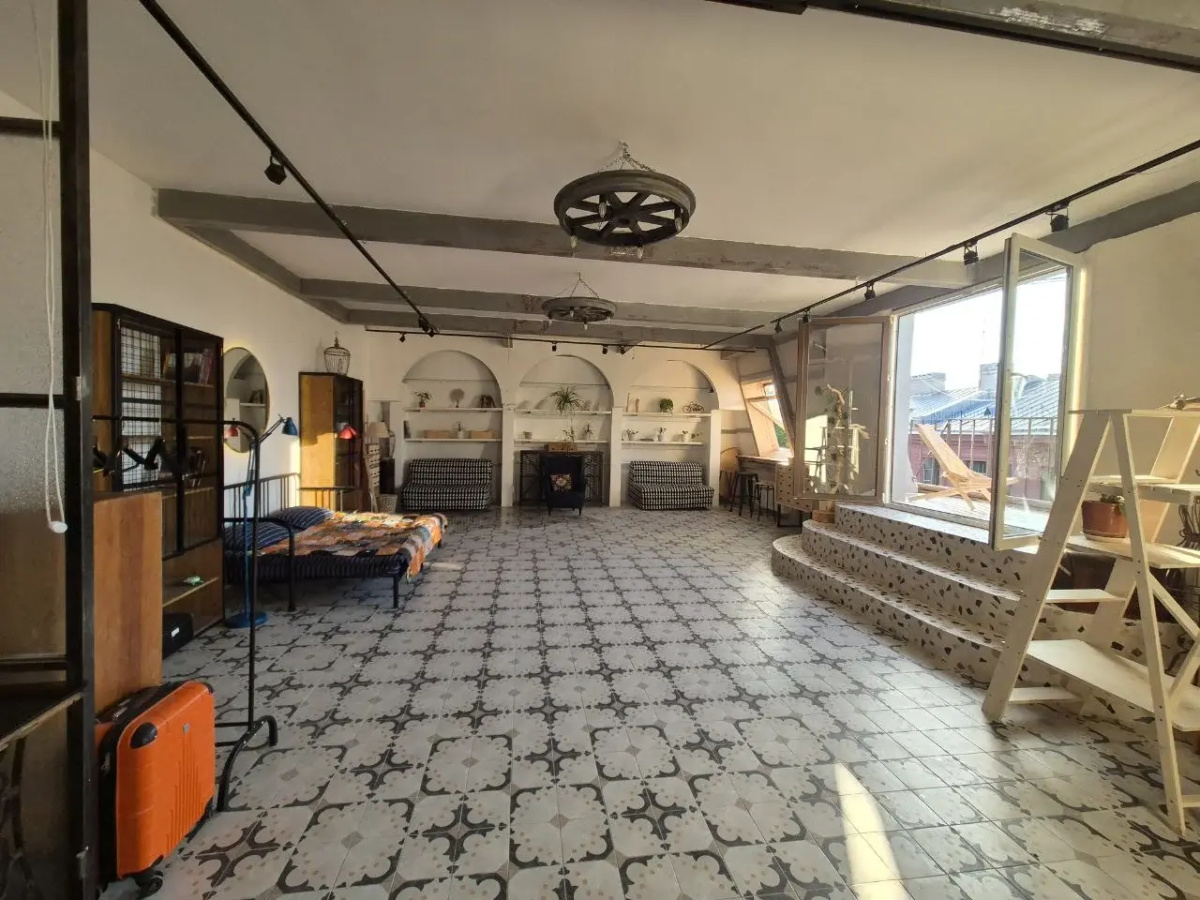 Квартира Атмосферная Мансарда в Центре Петербурга