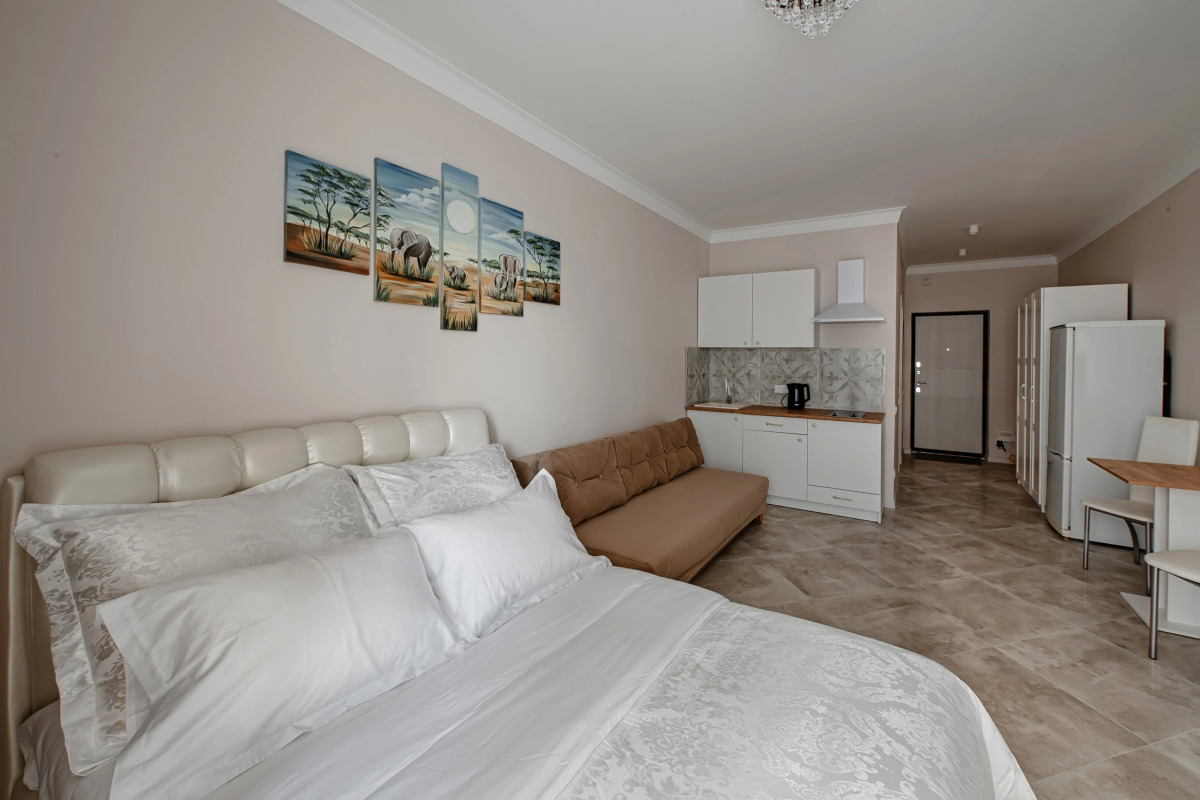 Апартаменты Студия у Станции Метро Грушевка