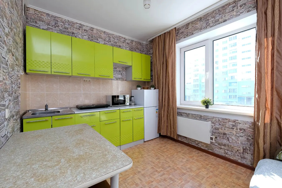 Квартира на Титова 238/2