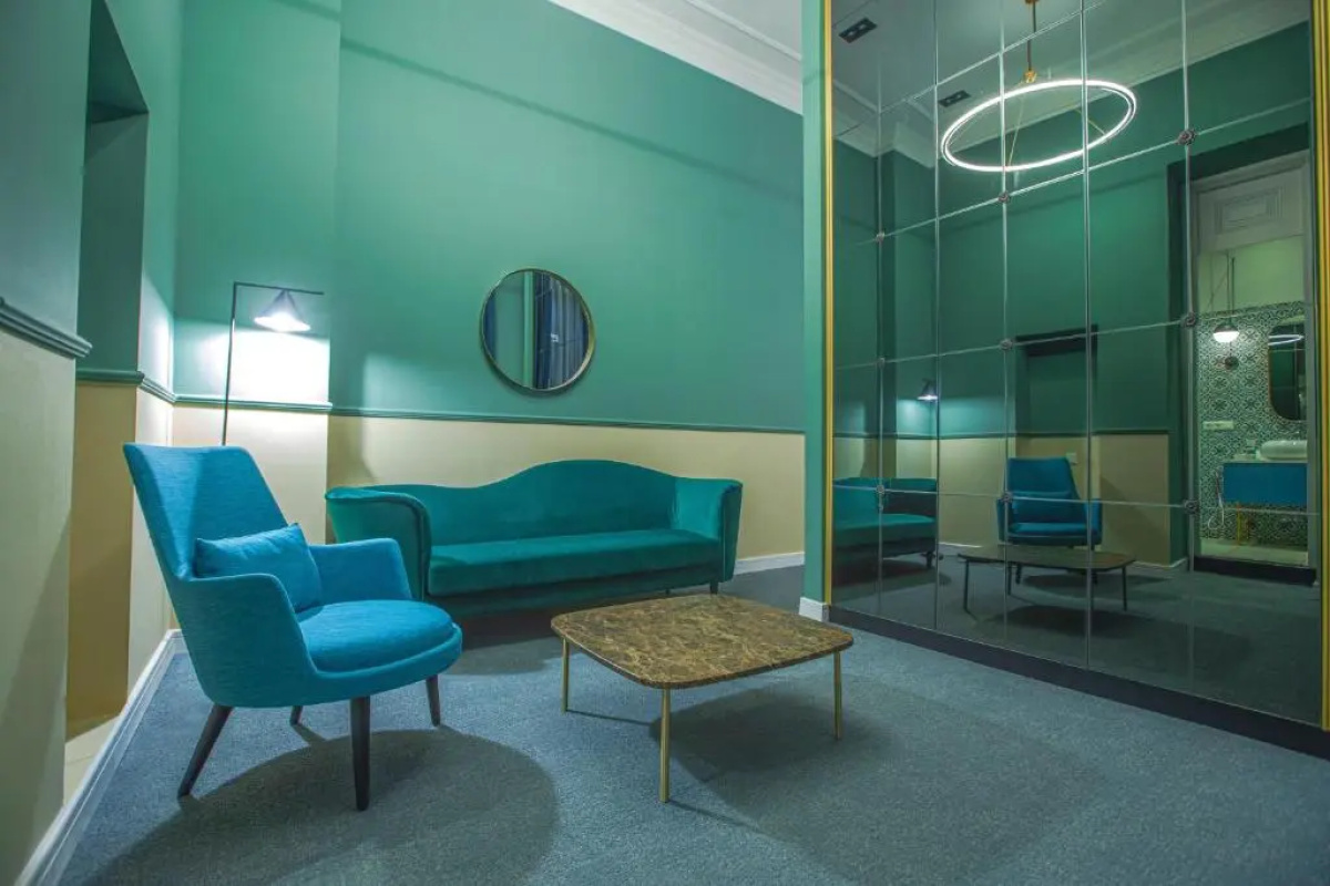 Heritage Hotel and Suites (by Travel Agency)