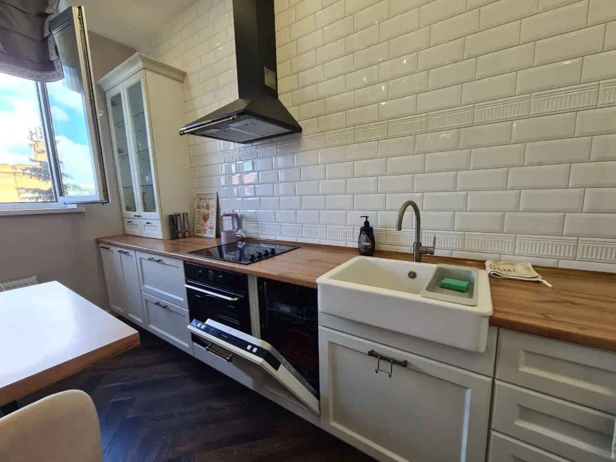 Апартаменты Кино в ЖК 5 звезд