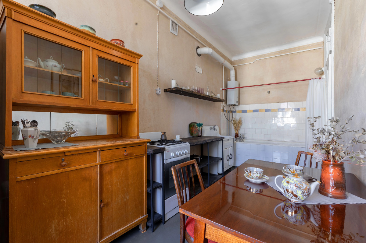 Апартаменты Классическая петербургская квартира в духе ХХ века