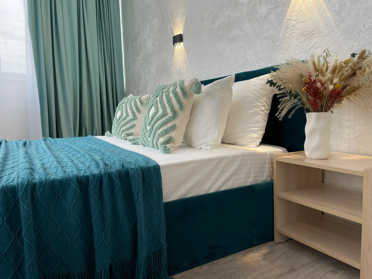 Апартаменты для четверых с видом на горы и море