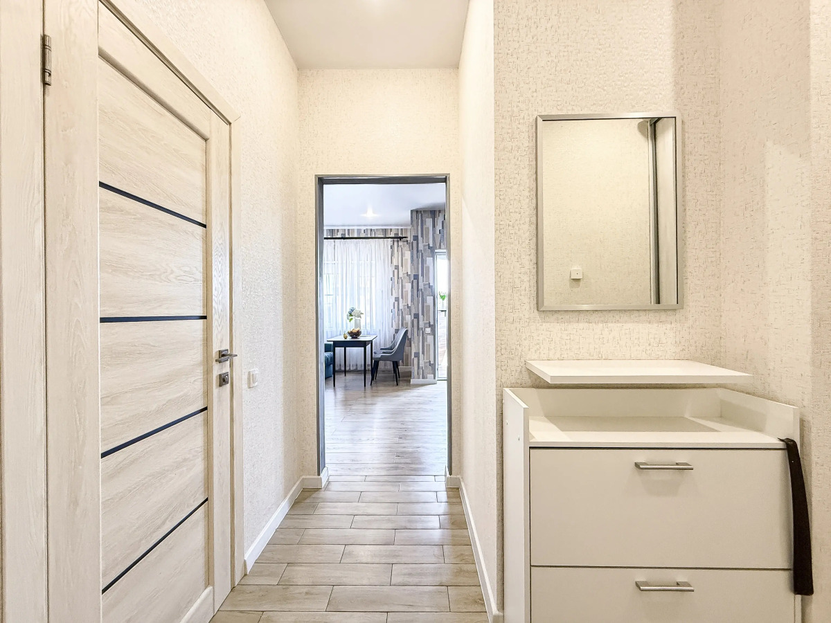 Квартира Уютная студия с потрясающим видом на море в центре