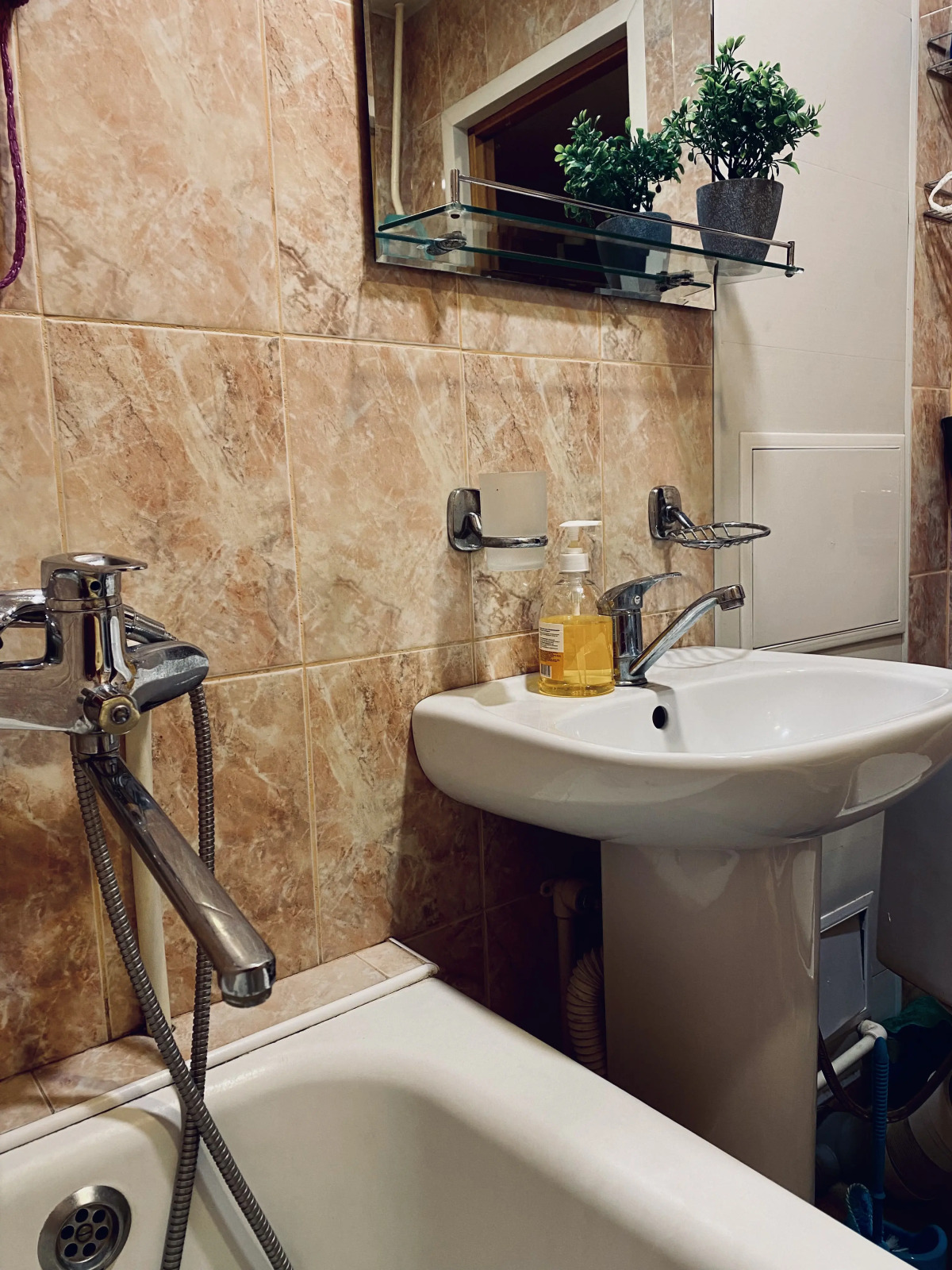 Апартаменты Глеба Успенского 2а