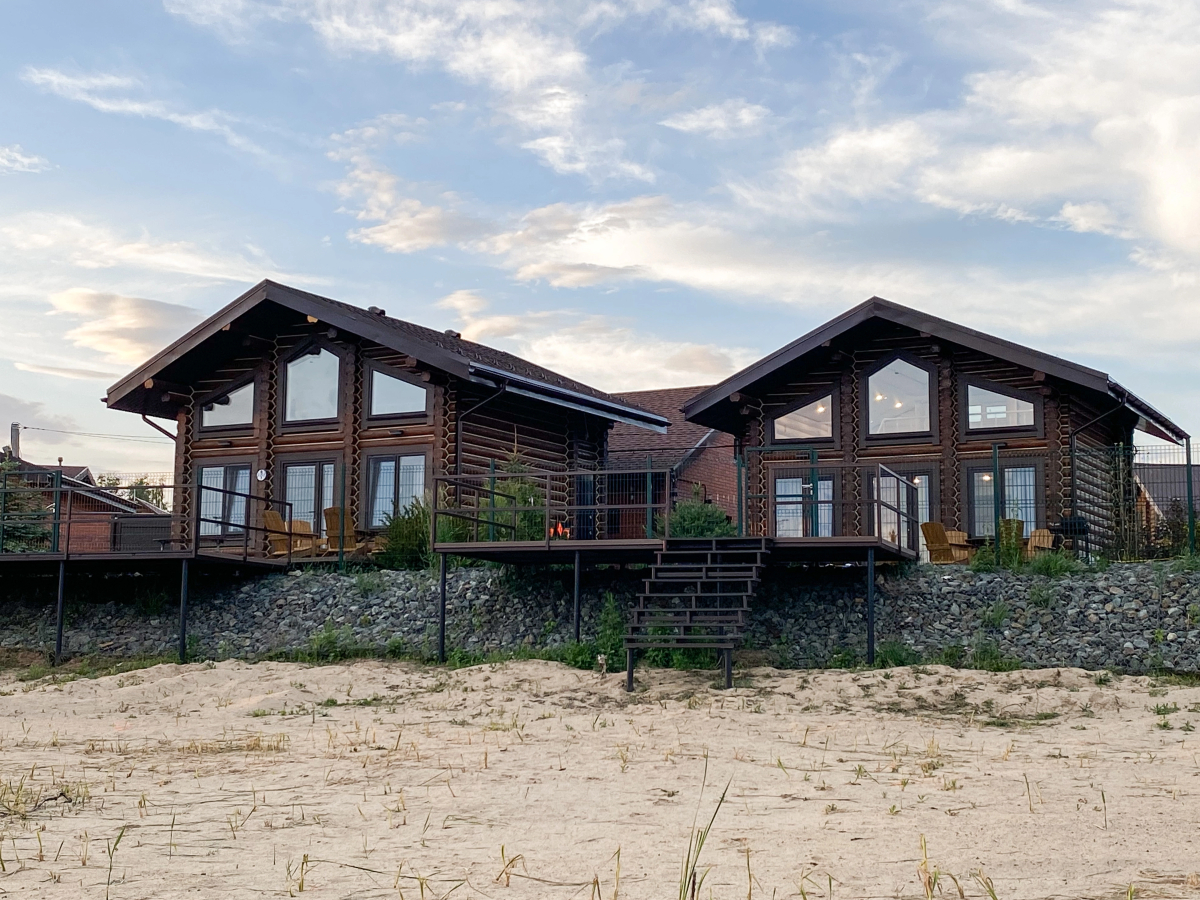 Частный дом  Три Избы