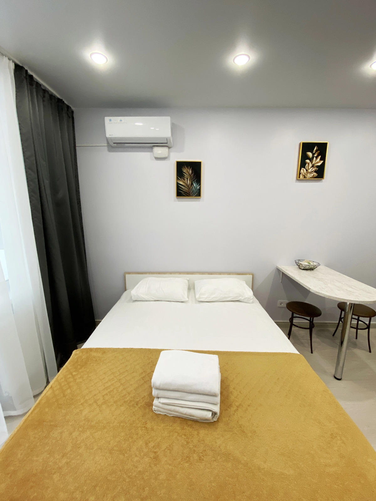 Апартаменты студия на Зеленом бульваре 19 на 24 этаже