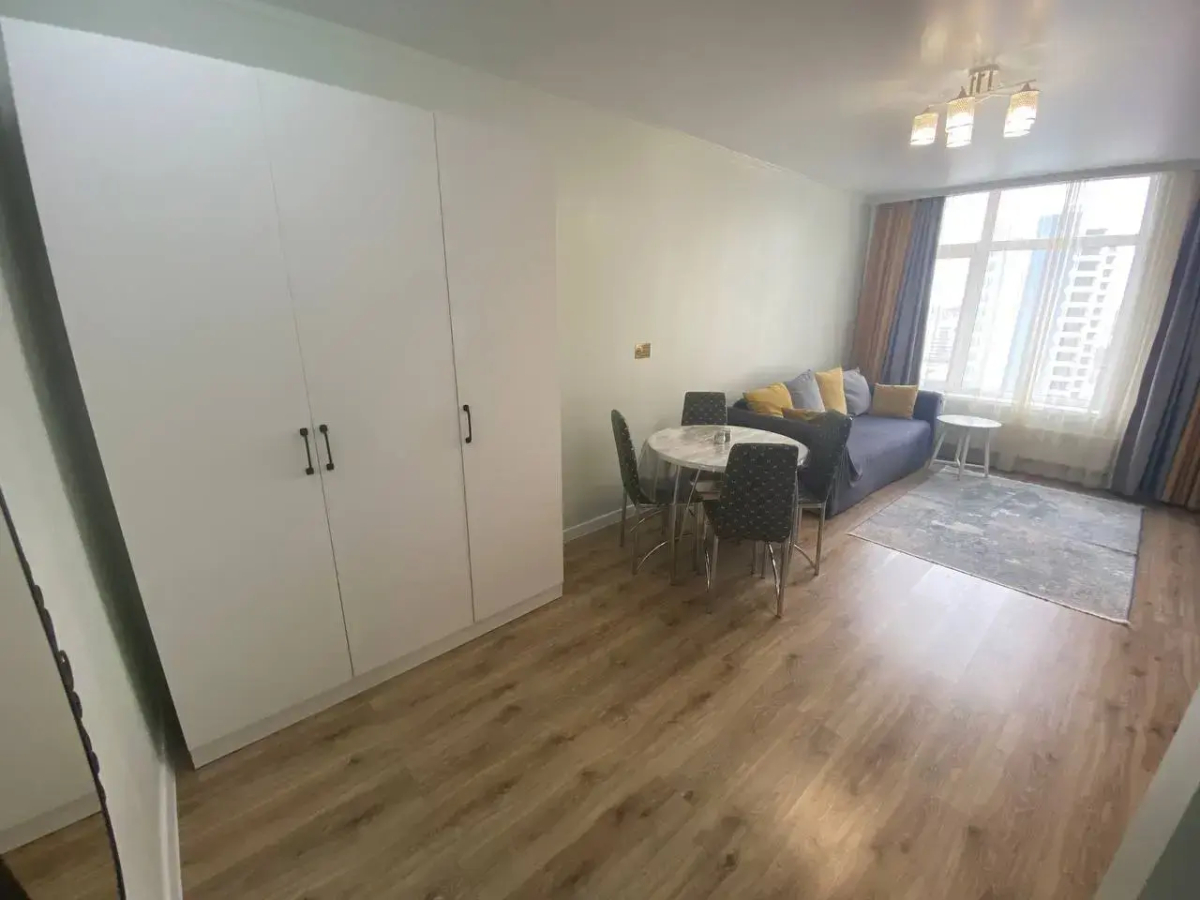 Апартаменты Есиль Плаза