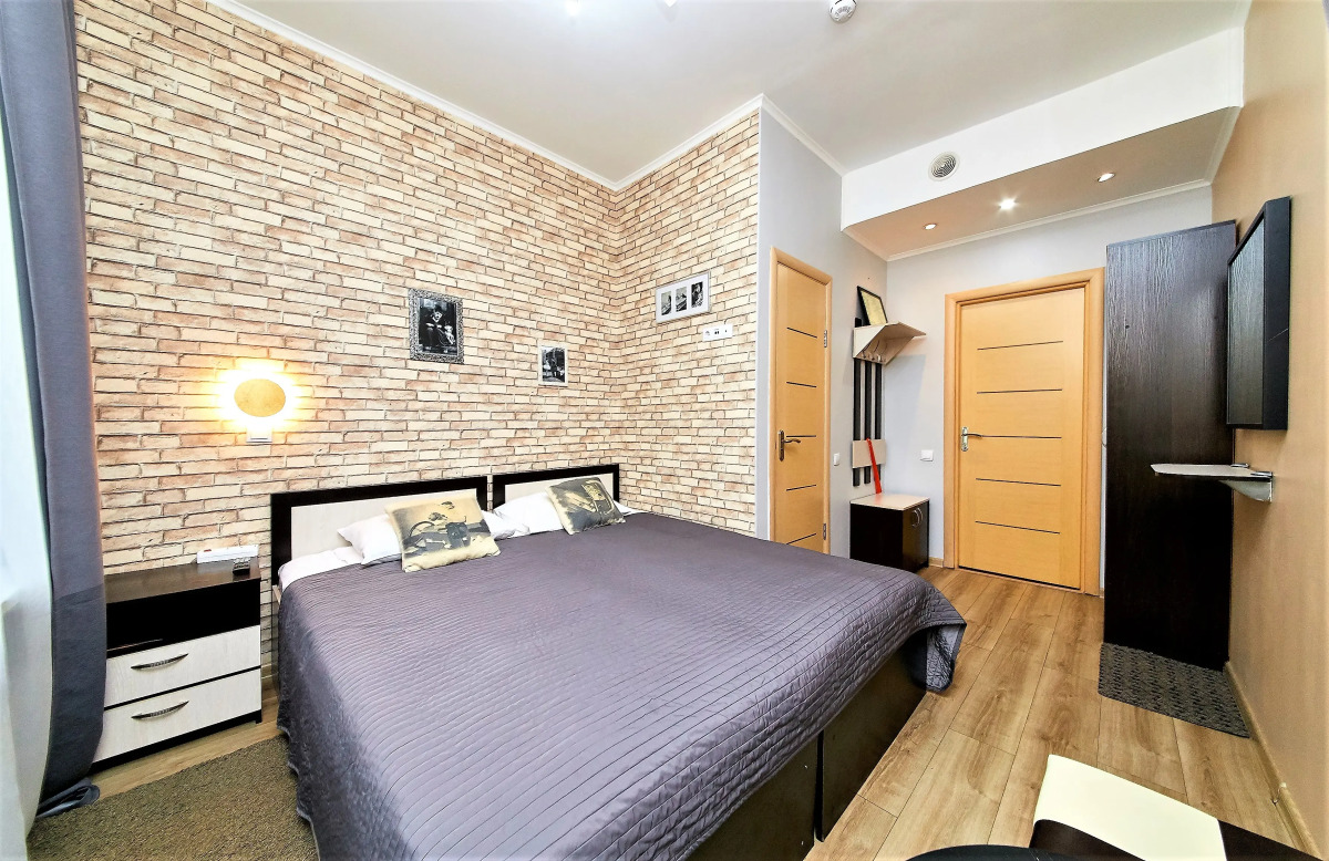 Отель Априори