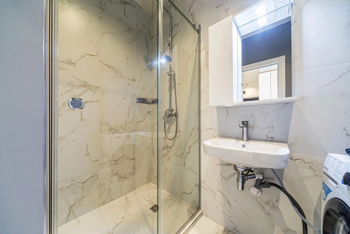 Апартаменты на 4 линии Васильевского Острова 51