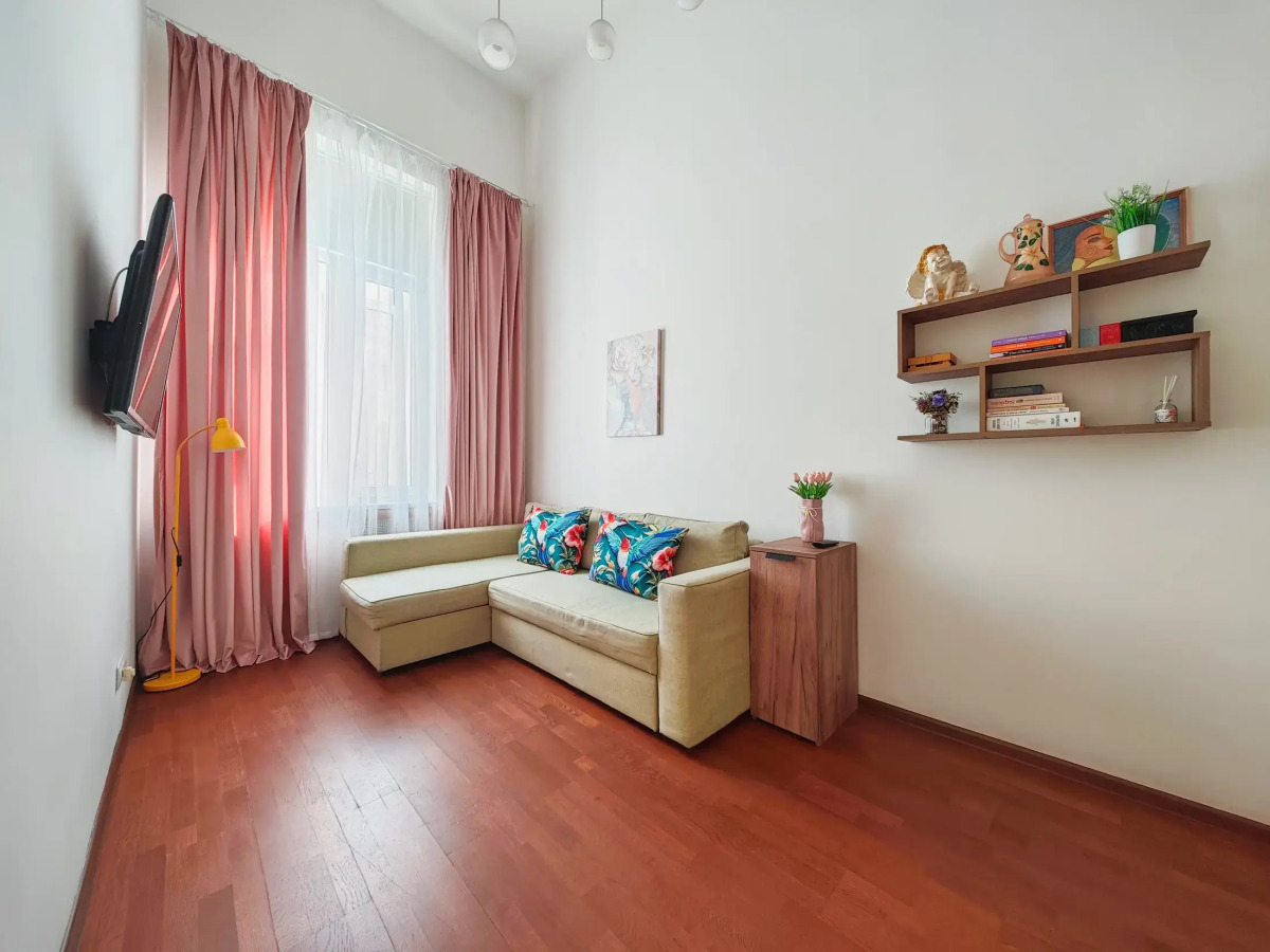 Апартаменты Невский 18 Николь и Мишель