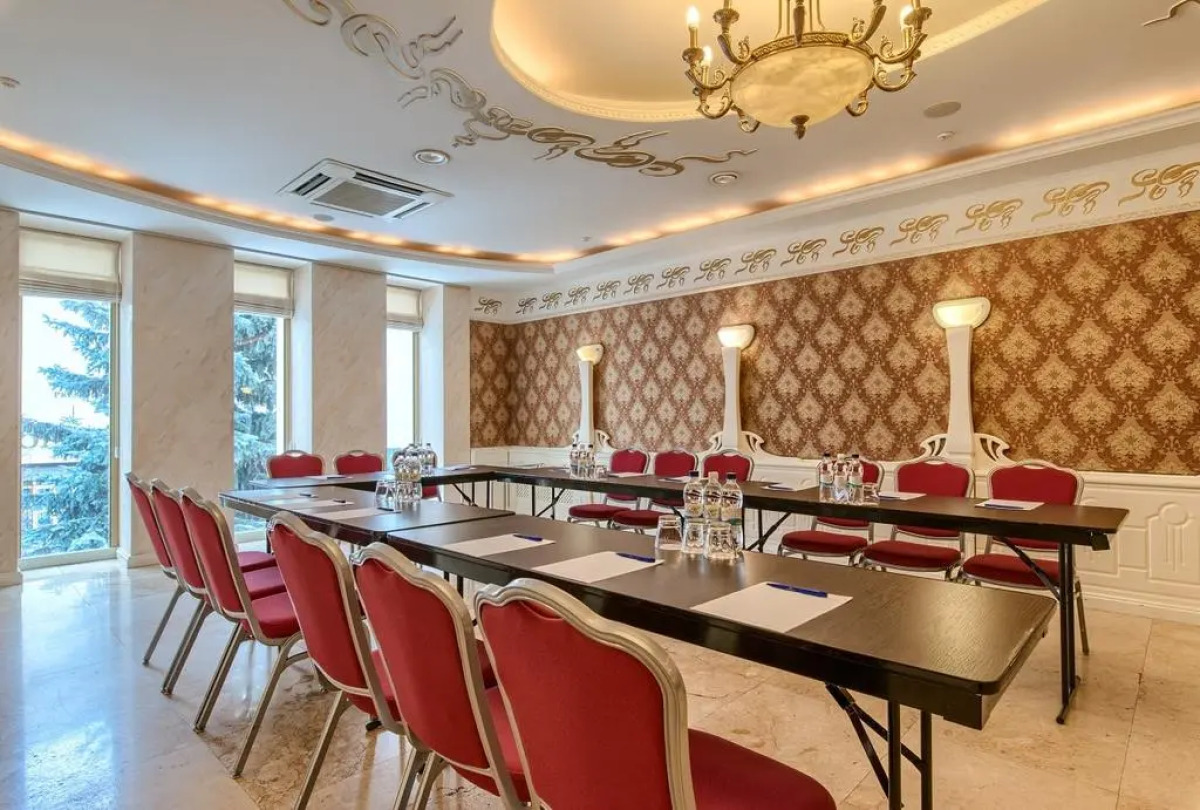 Отель Президент