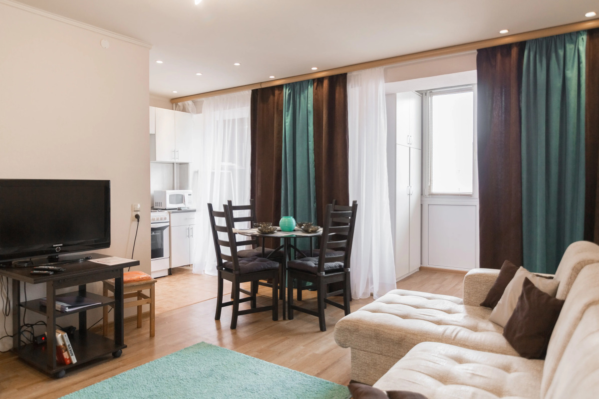 Апартаменты на Большой Покровской 73 в самом центре. Сова-Дом