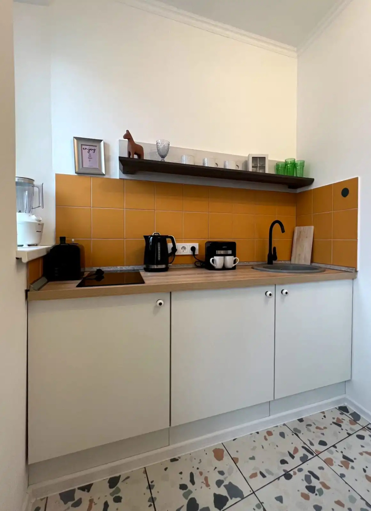 Апартаменты Стильные 2х-комнатные на Театральной с Шикарным Видом