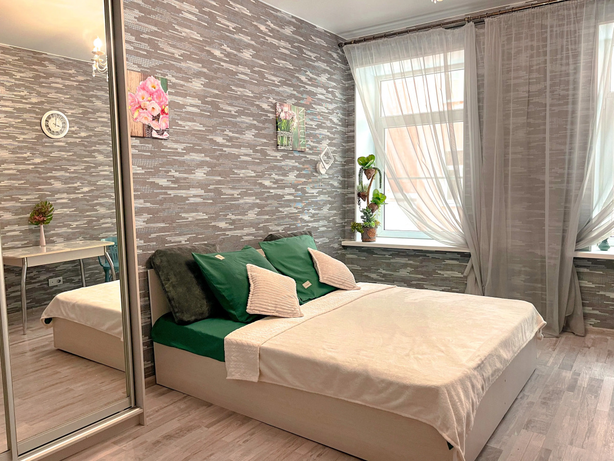 Апартаменты Четырехкомнатные на Невском