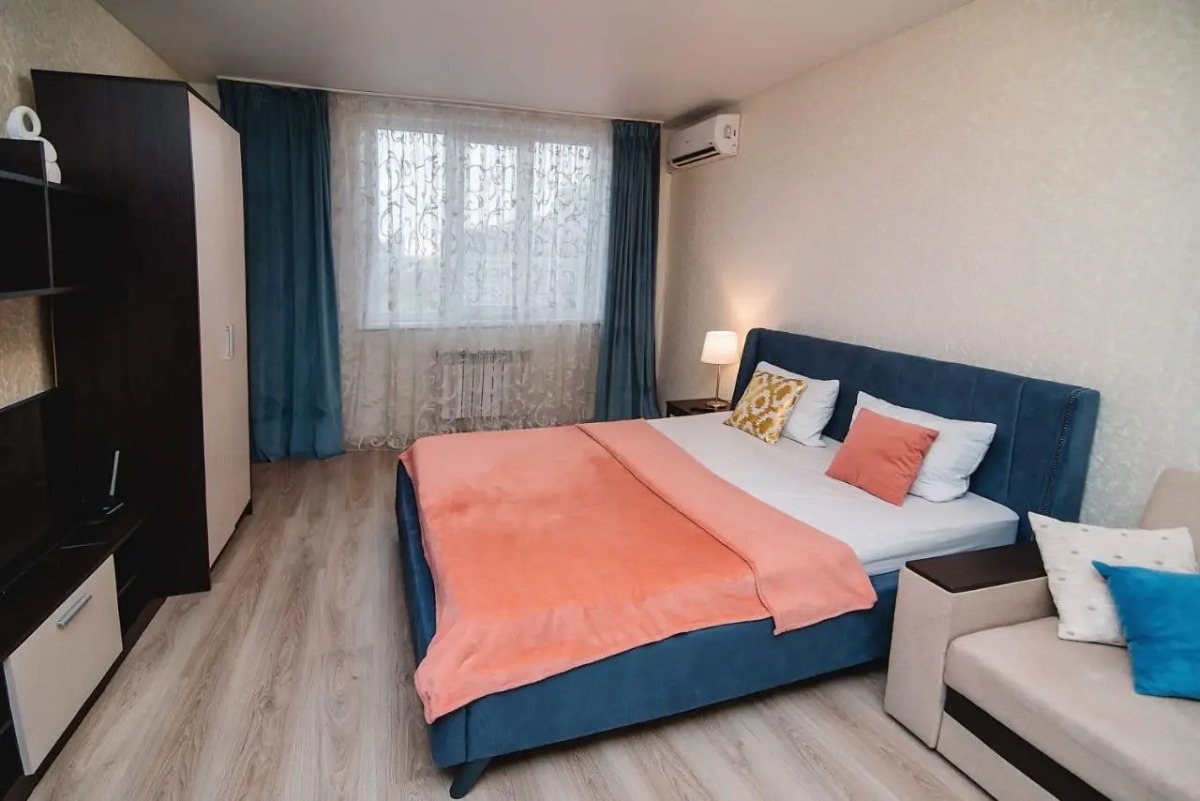 Апартаменты Апрель Брестская 1